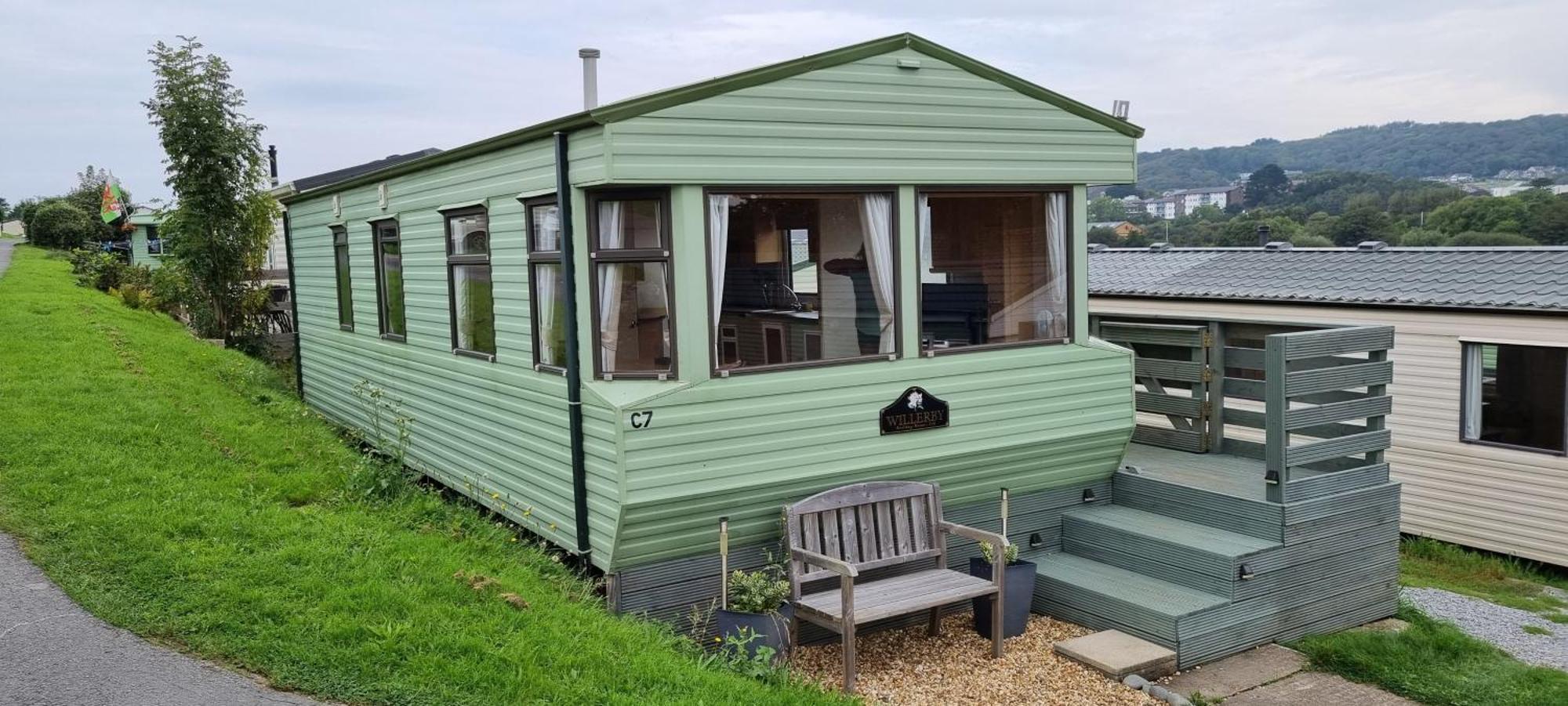 Spacious 2 Bedroomed Mobile Home Абъристуит Екстериор снимка